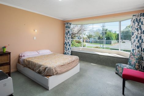 Photo of property in 11 Holdaway Street, Riversdale, Blenheim, 7201