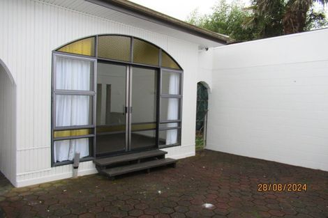 Photo of property in 90 Royal Road, Massey, Auckland, 0614