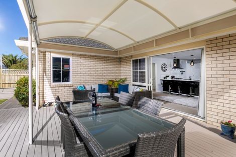 Photo of property in 27 Summerland Drive, Henderson, Auckland, 0612