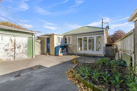 Photo of property in 26 Olliviers Road, Phillipstown, Christchurch, 8011