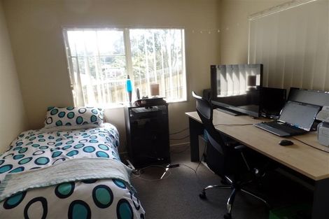 Photo of property in 12 Landvale Court, Browns Bay, Auckland, 0630