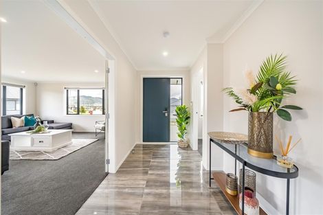 Photo of property in 37 Buddle Road, Wallaceville, Upper Hutt, 5018