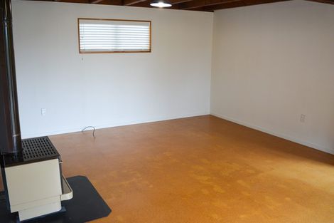 Photo of property in 121 Forest Hill Road, Henderson, Auckland, 0612