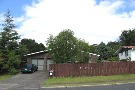 Photo of property in 72 John Downs Drive, Browns Bay, Auckland, 0630