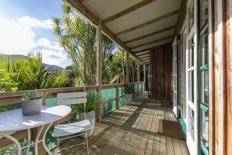 Photo of property in 79 Glenesk Road, Piha, New Lynn, 0772