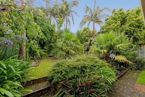 Photo of property in 17 Thornlea Drive, Welcome Bay, Tauranga, 3112