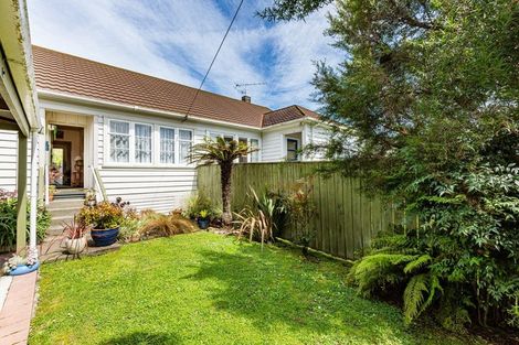 Photo of property in 21 Feist Street, Naenae, Lower Hutt, 5011