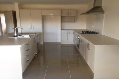 Photo of property in 2 Derwent Place, Flagstaff, Hamilton, 3210