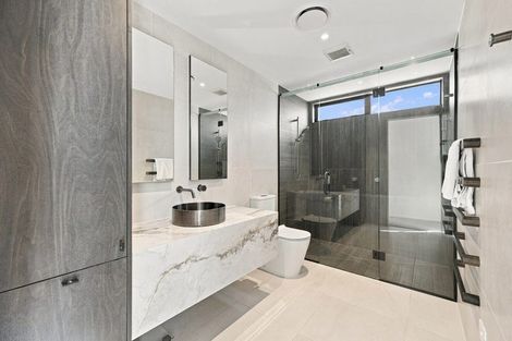 Photo of property in 19 Rauhea Lane, Clifton, Christchurch, 8081