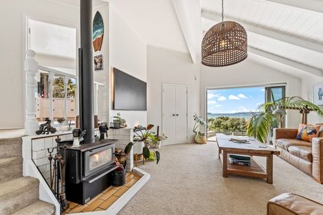 Photo of property in 47 Puriri Place, Sandspit, Warkworth, 0982