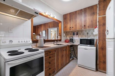 Photo of property in 19 Scotts Road, Manurewa East, Auckland, 2102