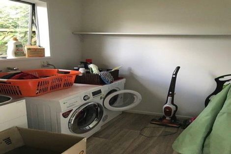 Photo of property in 4/14 Fuller Grove, Woburn, Lower Hutt, 5010