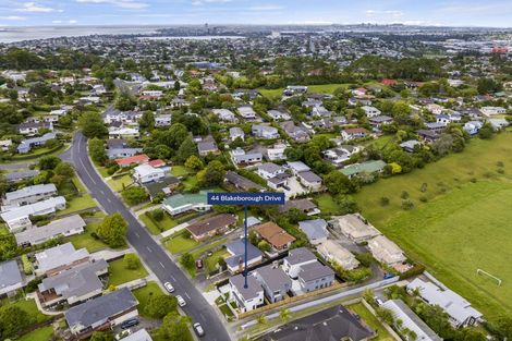 Photo of property in 44d Blakeborough Drive, Forrest Hill, Auckland, 0620