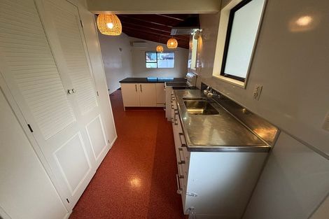 Photo of property in 3 Shepherds Road, Papakura, 2110