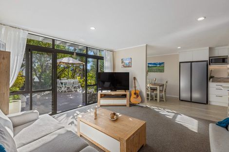 Photo of property in 15/61a Birkdale Road, Birkdale, Auckland, 0626