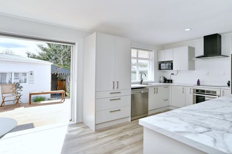 Photo of property in 7 Barclay Place, Burwood, Christchurch, 8061