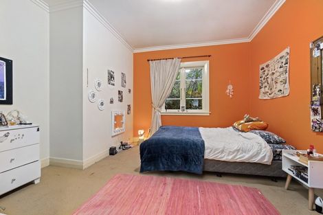 Photo of property in 139 Woodlands Park Road, Titirangi, Auckland, 0604