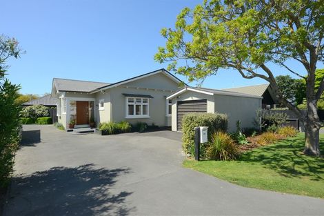 Photo of property in 1/68 Searells Road, Strowan, Christchurch, 8052