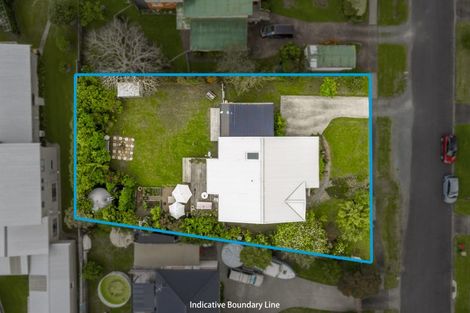 Photo of property in 9 Banks Road, Kawakawa Bay, Papakura, 2585