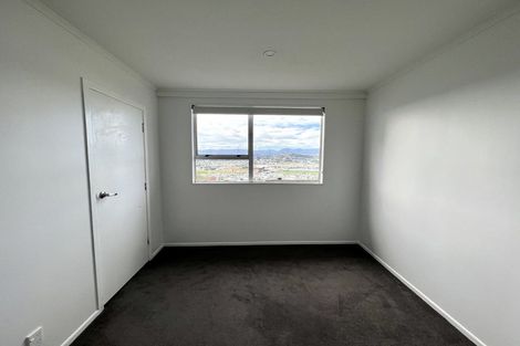 Photo of property in 53 Sutherland Road, Melrose, Wellington, 6023