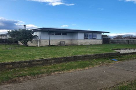 Photo of property in 27 Cartier Crescent, Flaxmere, Hastings, 4120