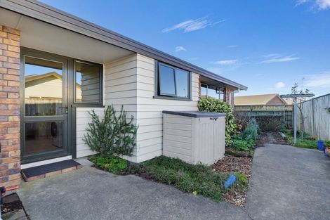 Photo of property in 28b Johnstone Drive, Fitzherbert, Palmerston North, 4410
