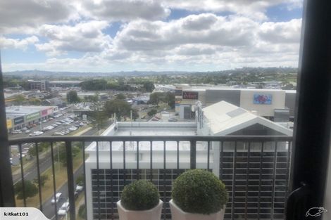 Photo of property in The Rennaissance, 12h/18 Ronwood Avenue, Manukau, Auckland, 2104