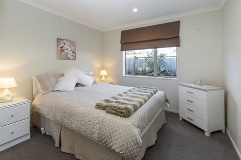 Photo of property in 22 Mokihi Gardens, Hillmorton, Christchurch, 8024