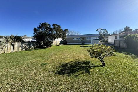 Photo of property in 80 Riverpark Crescent, Henderson, Auckland, 0610