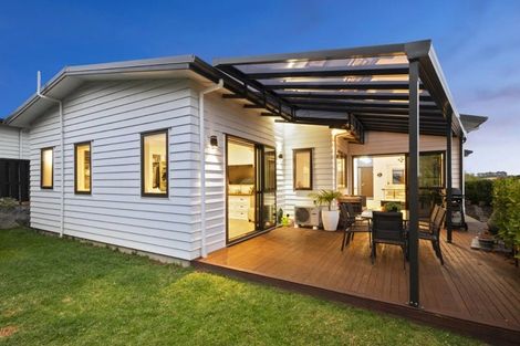 Photo of property in 20 Knoll Rise, Pukekohe, 2120