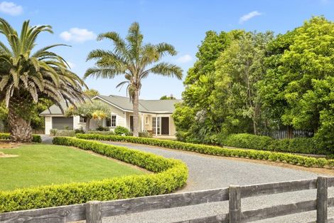 Photo of property in 948 Awhitu Road, Pollok, Waiuku, 2683