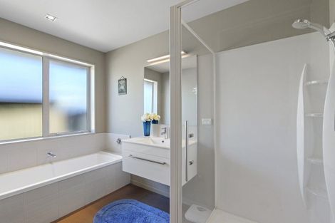 Photo of property in 10 Pemberton Drive, Darfield, 7510