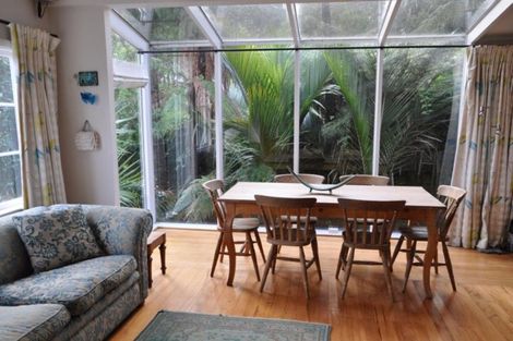 Photo of property in 124 Cheviot Road, Lowry Bay, Lower Hutt, 5013