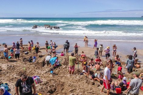 Photo of property in 69 Pye Place, Hot Water Beach, Whitianga, 3591