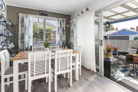 Photo of property in 34 Fergusson Street, Solway, Masterton, 5810