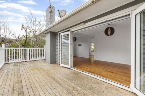 Photo of property in 2/710 Beach Road, Browns Bay, Auckland, 0630
