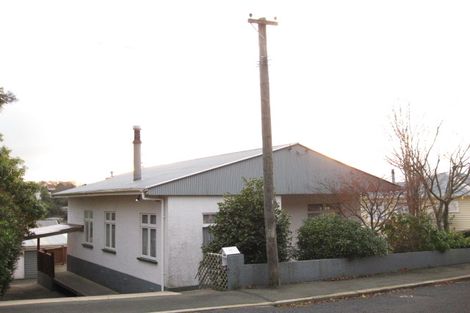 Photo of property in 25 Byron Street, Mornington, Dunedin, 9011