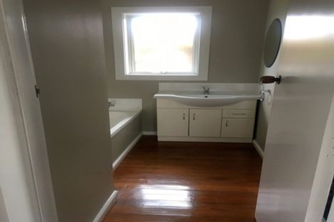 Photo of property in 44 Dunstan Crescent, Hornby, Christchurch, 8042