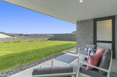 Photo of property in 15 Greystone Place, Omokoroa, 3114