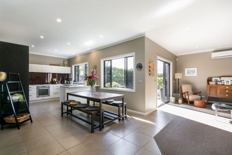 Photo of property in Heynes Place, 31 Heynes Place, Clive, 4102