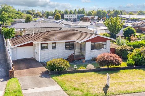 Photo of property in 16 Christie Avenue, Te Awamutu, 3800