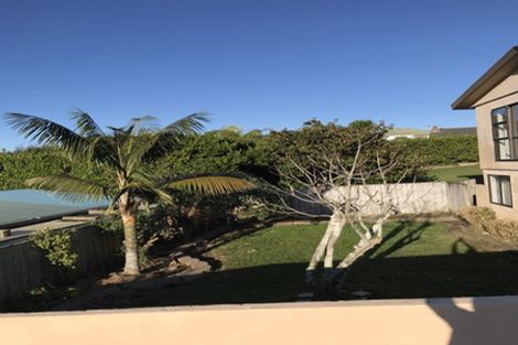 Photo of property in 1/57 Litten Road, Cockle Bay, Auckland, 2014