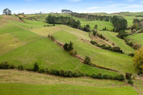 Photo of property in 32 Davis Road, Waiongana, Inglewood, 4389