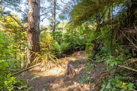 Photo of property in 144 Pinehaven Road, Pinehaven, Upper Hutt, 5019