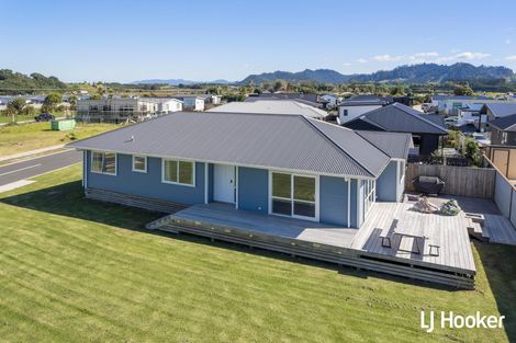 Photo of property in 4 Sandy Place, Waihi Beach, 3611