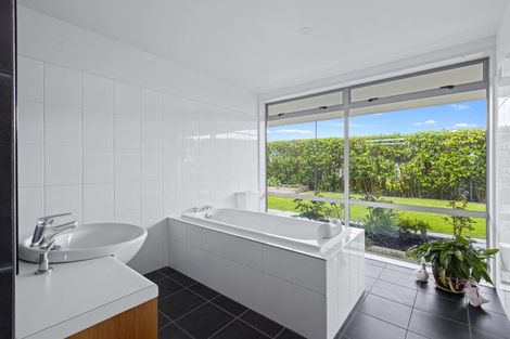Photo of property in 47 The Ritz, Orewa, 0931