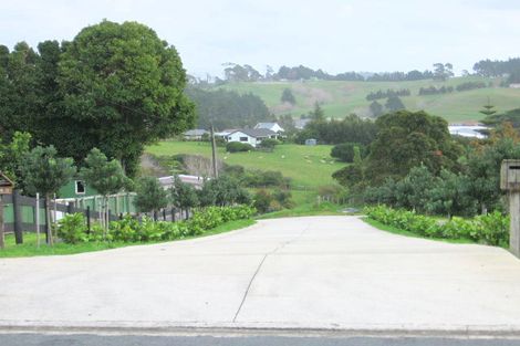 Photo of property in 2/14d Moffat Road, Red Beach, 0932