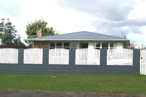 Photo of property in 65 Waipani Road, Te Atatu Peninsula, Auckland, 0610