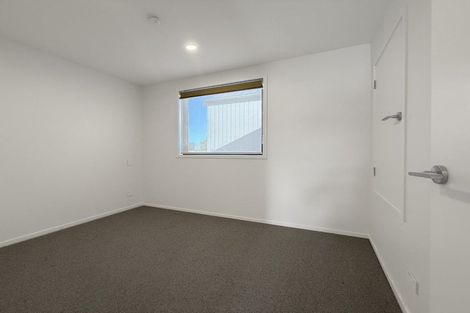 Photo of property in 2/51 Yeovil Road, Te Atatu Peninsula, Auckland, 0610