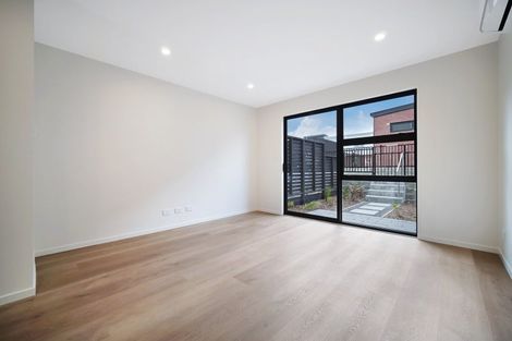 Photo of property in 18 Hoopers Road, Glen Eden, Auckland, 0602